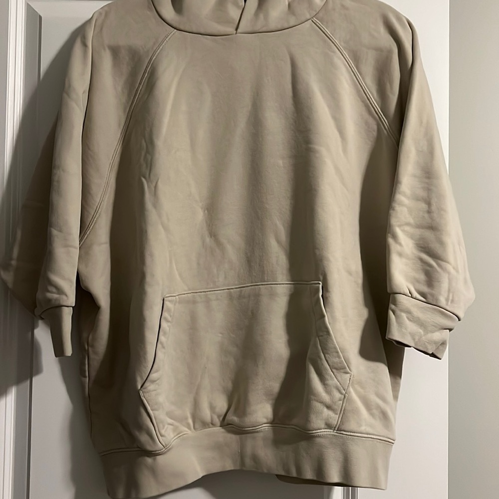 Essentials fear of god sweatshirt